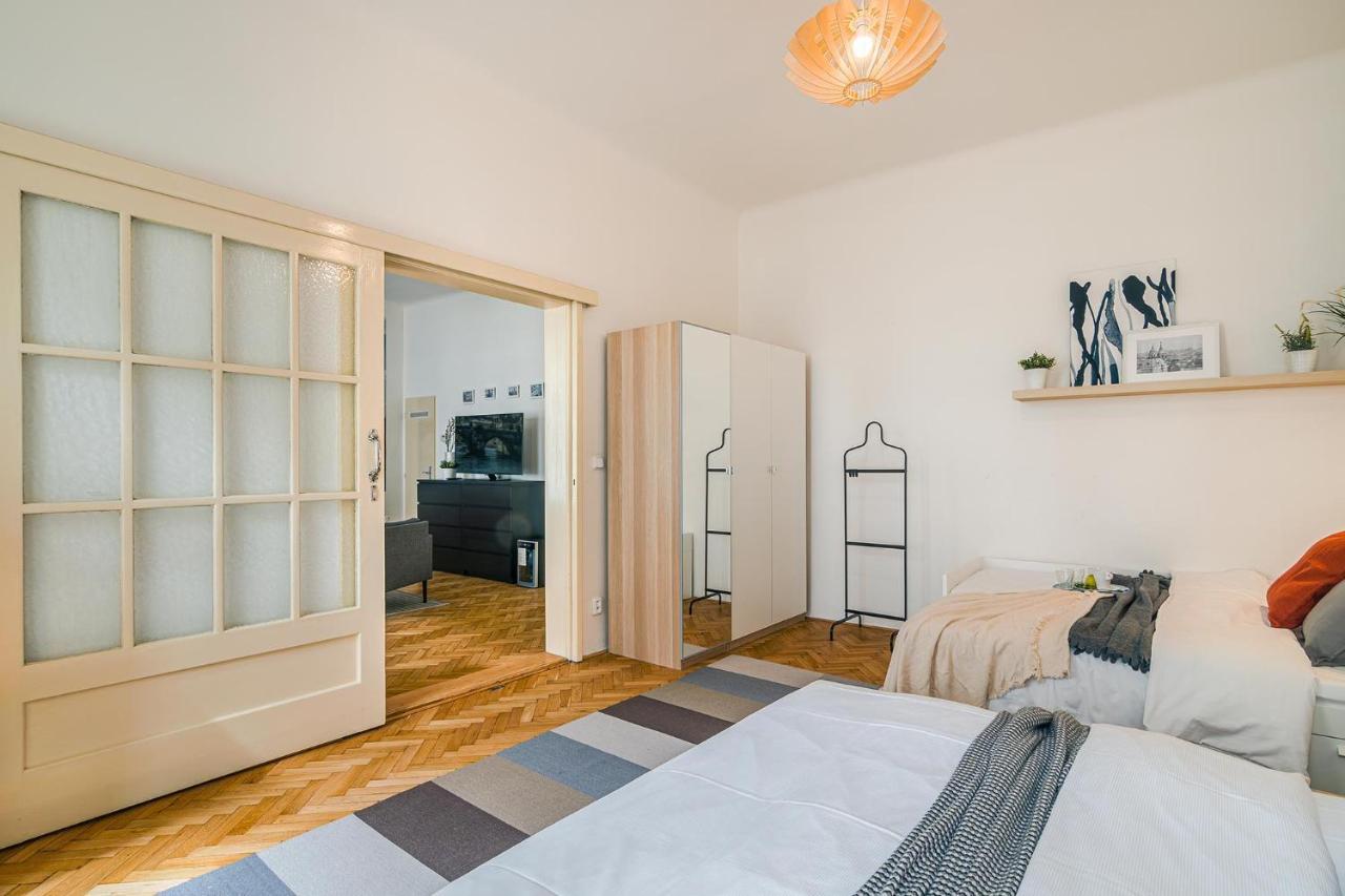 In Center By Michal&friends Apartament